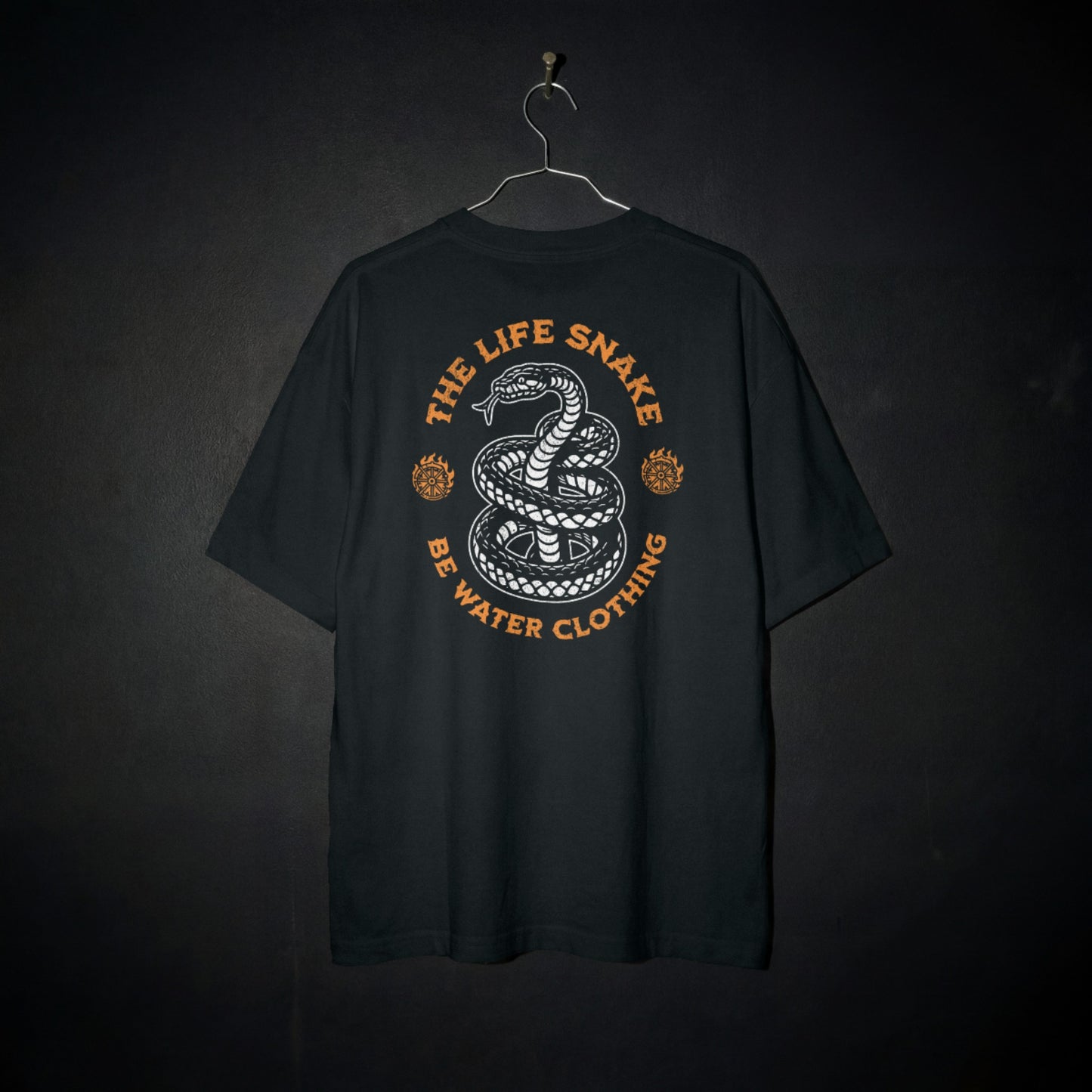 Camiseta Oversized - THE LIFE SNAKE