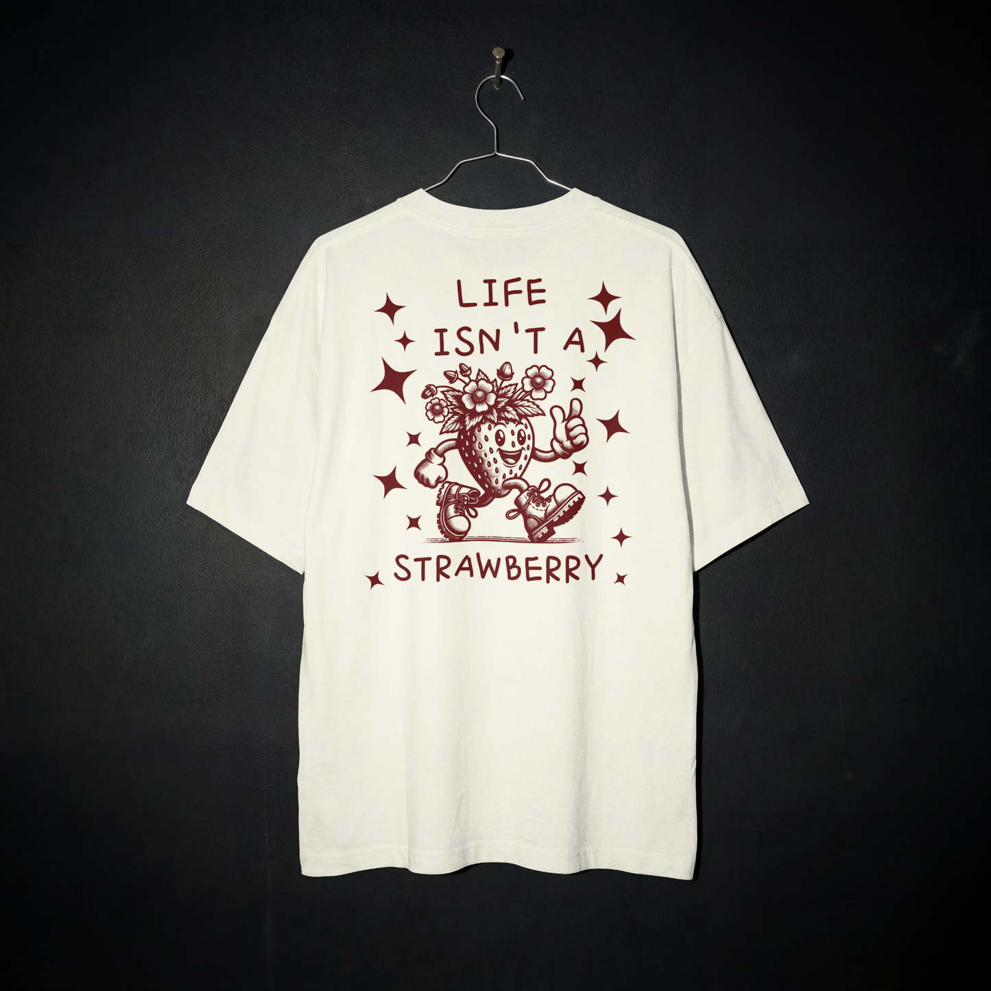 Camiseta Oversized - Life Isn't A Strawberry
