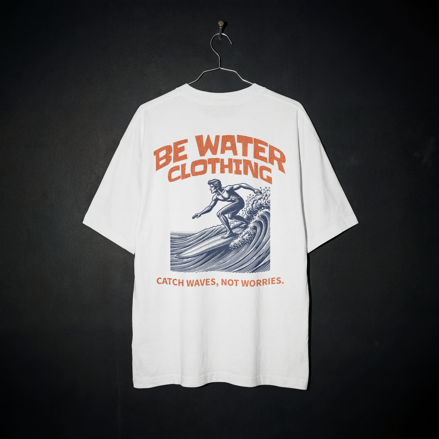 Camiseta Oversized - Catch Waves, Not Worries